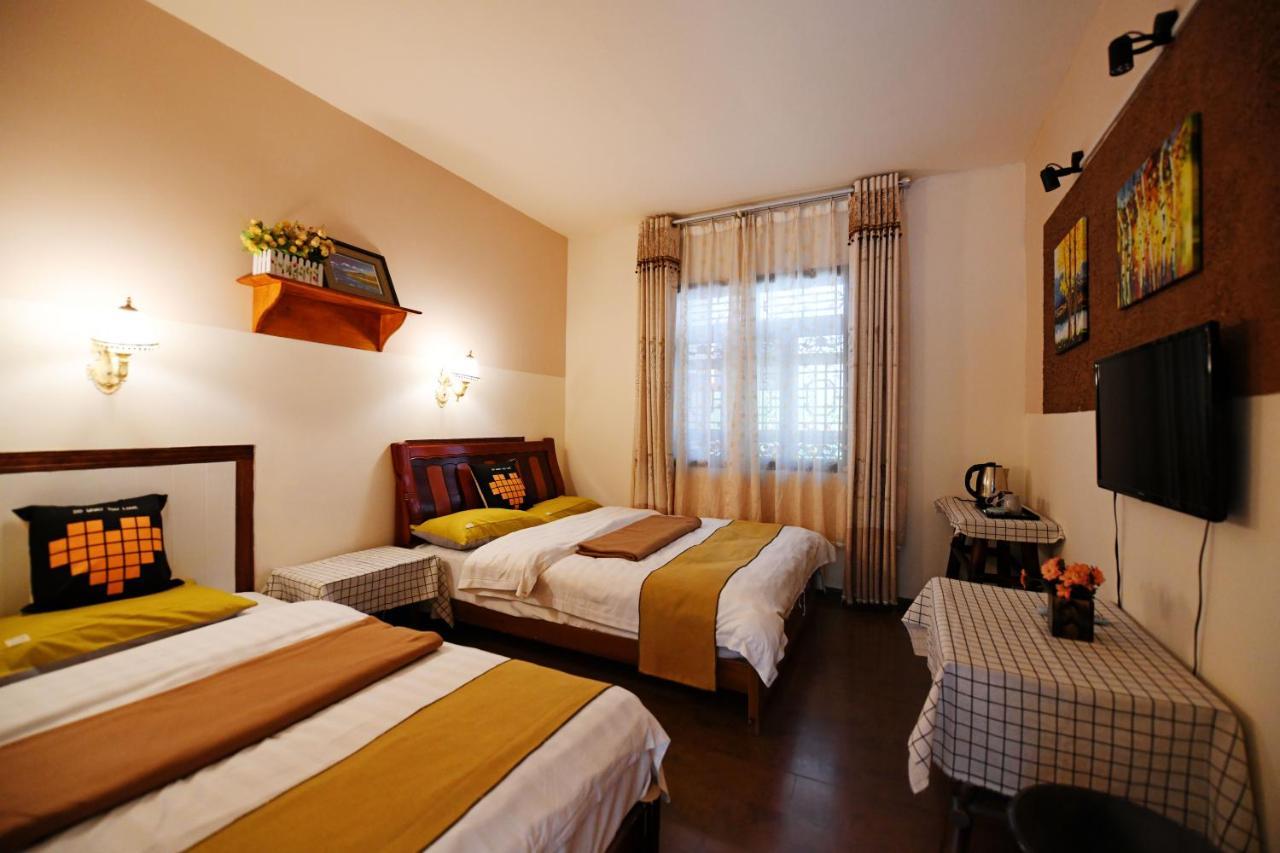 Maple Leaf Inn Lijiang  Bagian luar foto