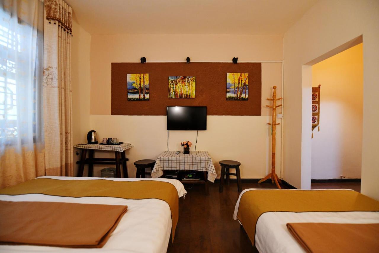 Maple Leaf Inn Lijiang  Bagian luar foto