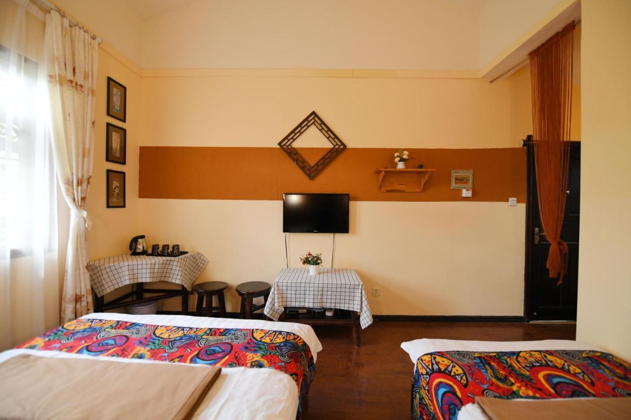 Maple Leaf Inn Lijiang  Bagian luar foto