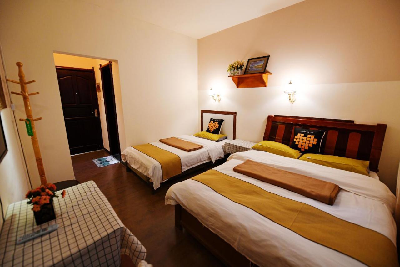 Maple Leaf Inn Lijiang  Bagian luar foto