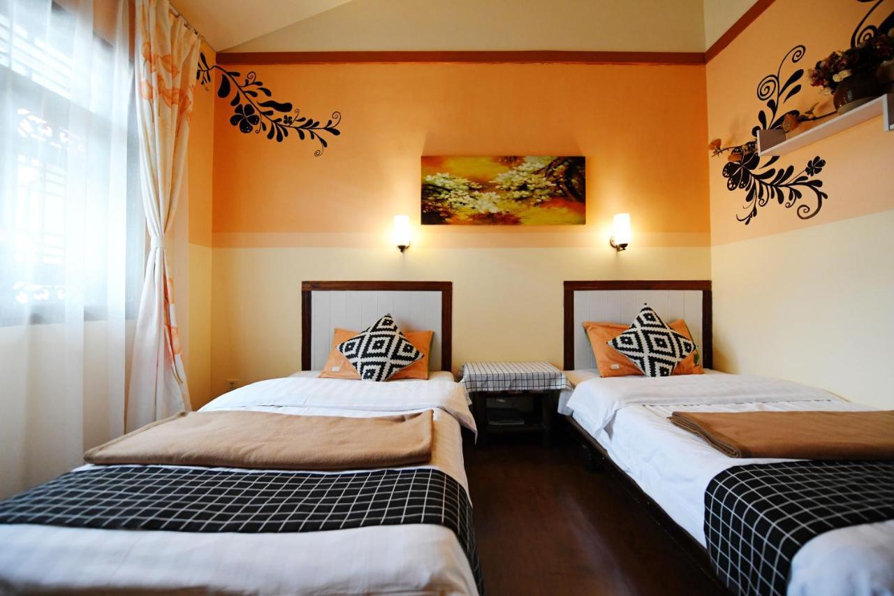 Maple Leaf Inn Lijiang  Bagian luar foto