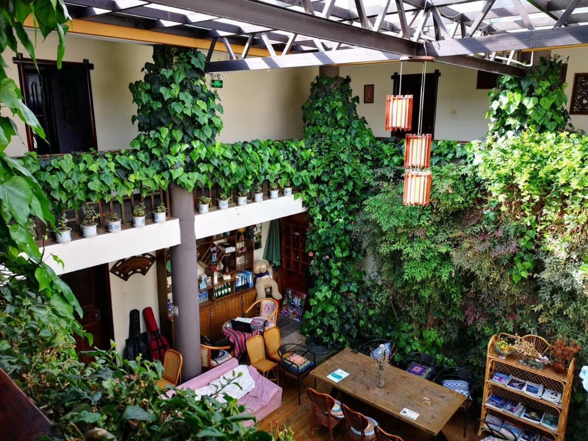 Maple Leaf Inn Lijiang  Bagian luar foto