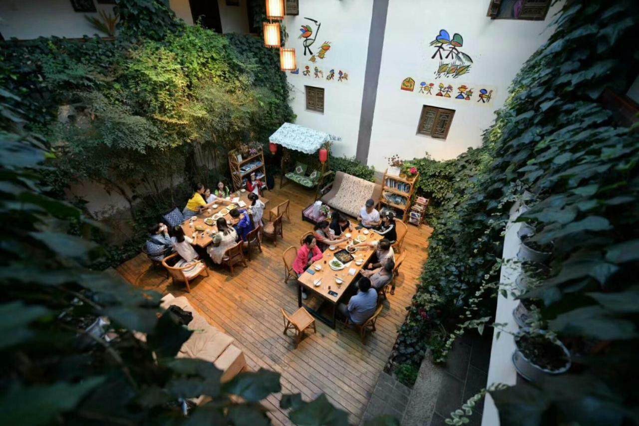Maple Leaf Inn Lijiang  Bagian luar foto
